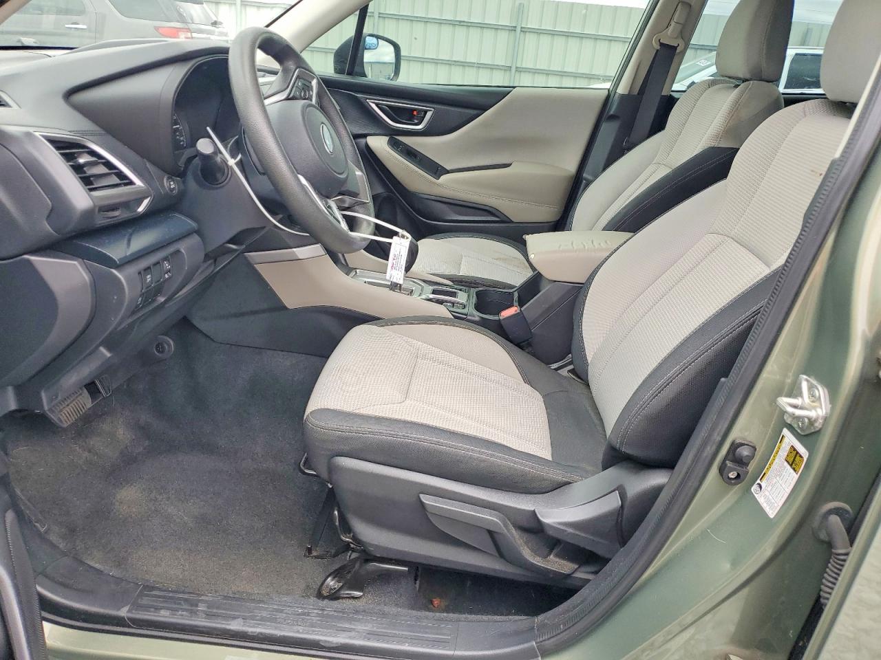 2021 SUBARU FORESTER photo 19