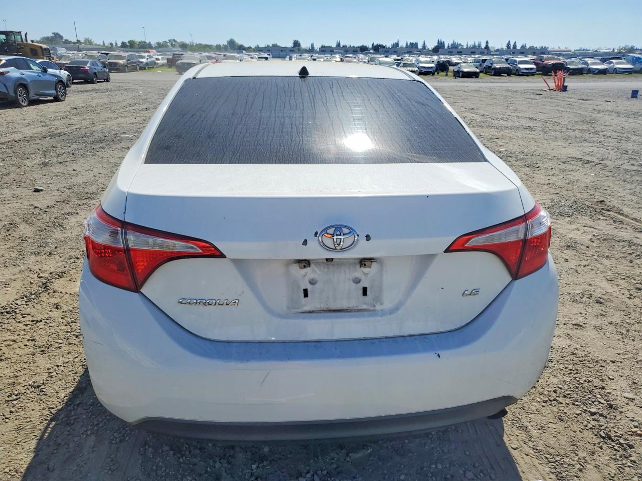 2014 TOYOTA COROLLA LE photo 16