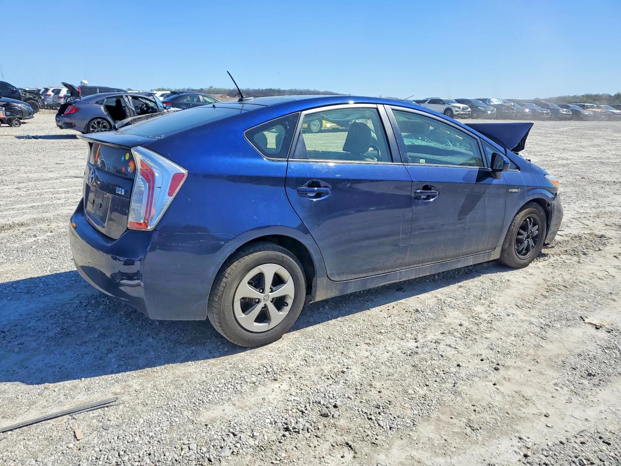 2013 TOYOTA PRIUS FOUR photo 3