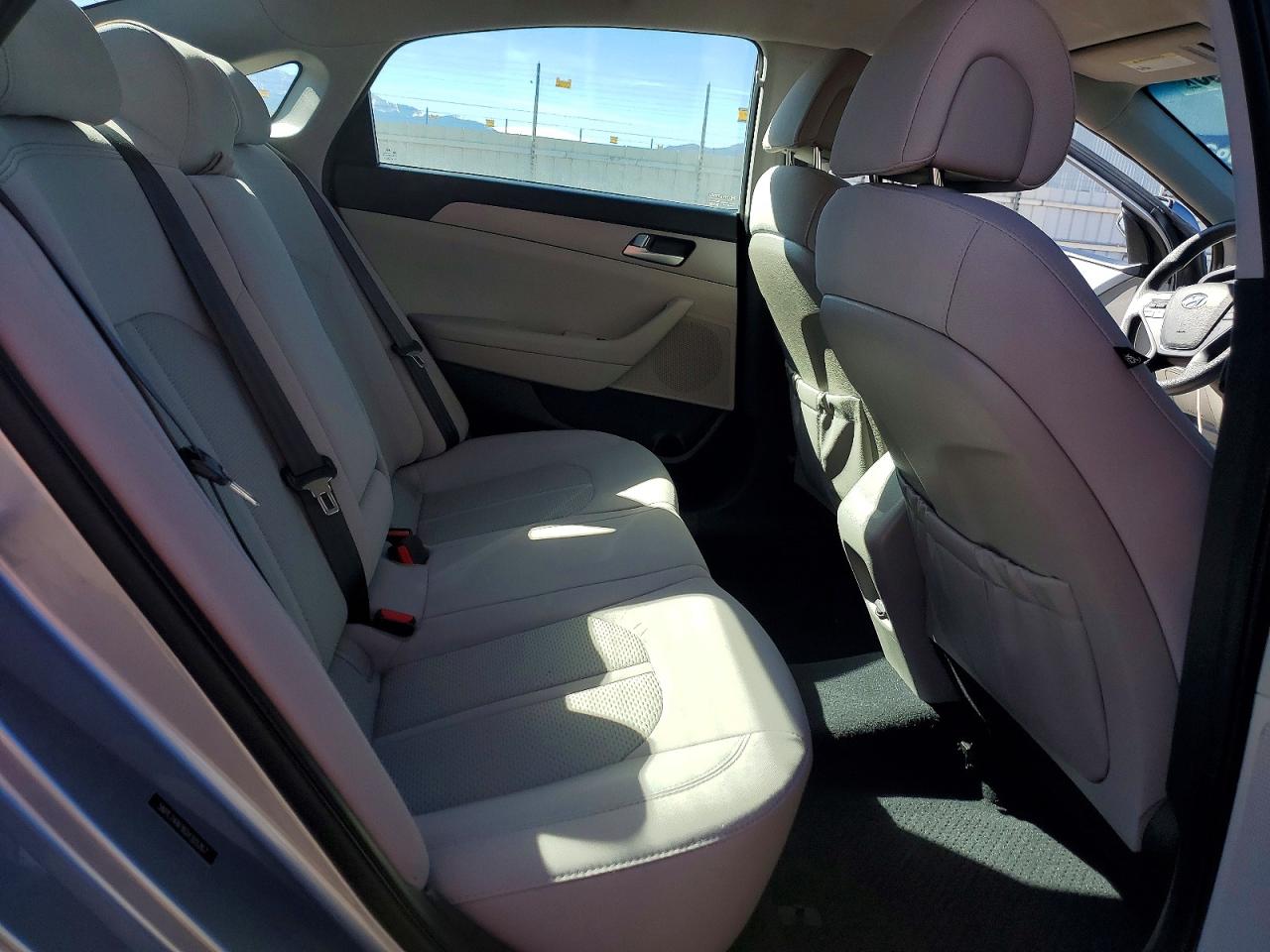 2016 HYUNDAI SONATA SE photo 28