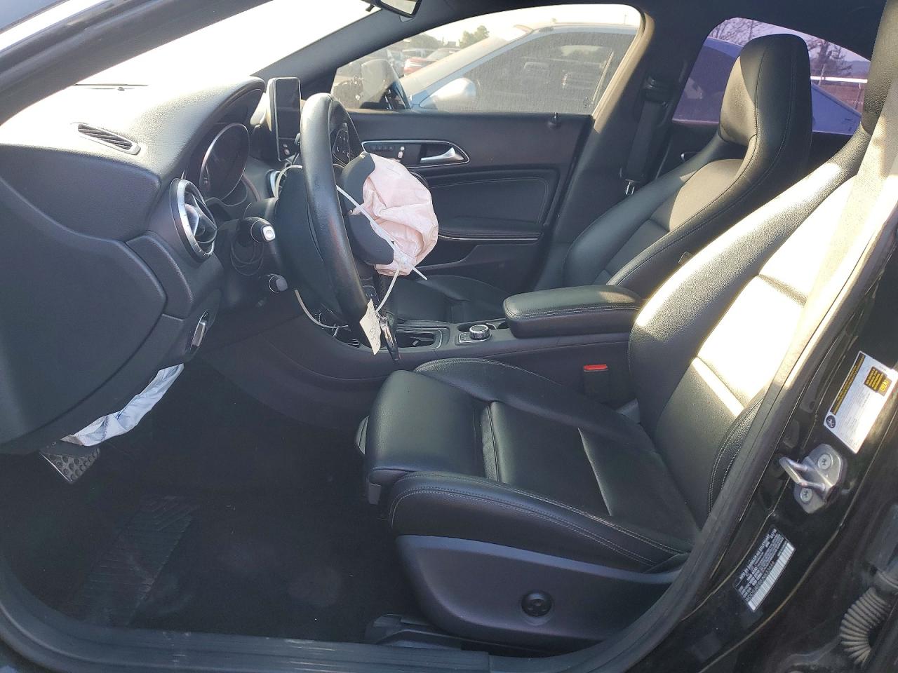 2018 MERCEDES-BENZ CLA 250 photo 19