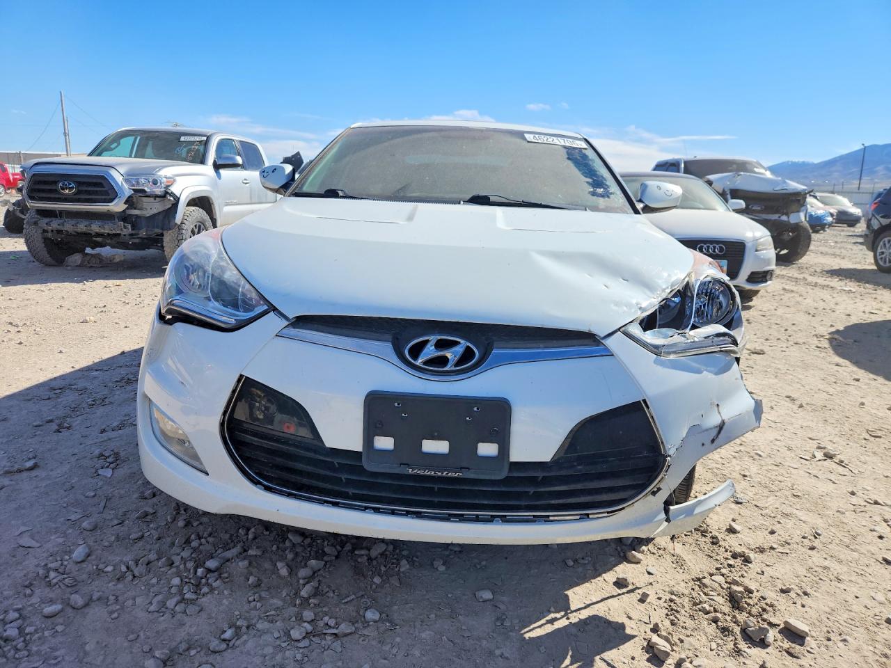 2013 HYUNDAI VELOSTER BASE photo 9