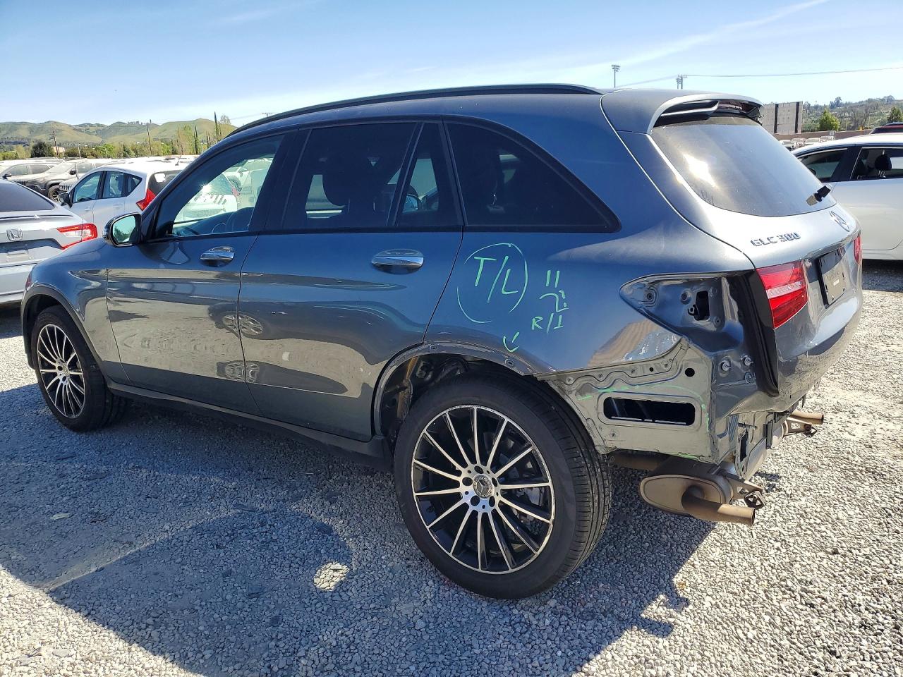 2018 MERCEDES-BENZ GLC 300 photo 3