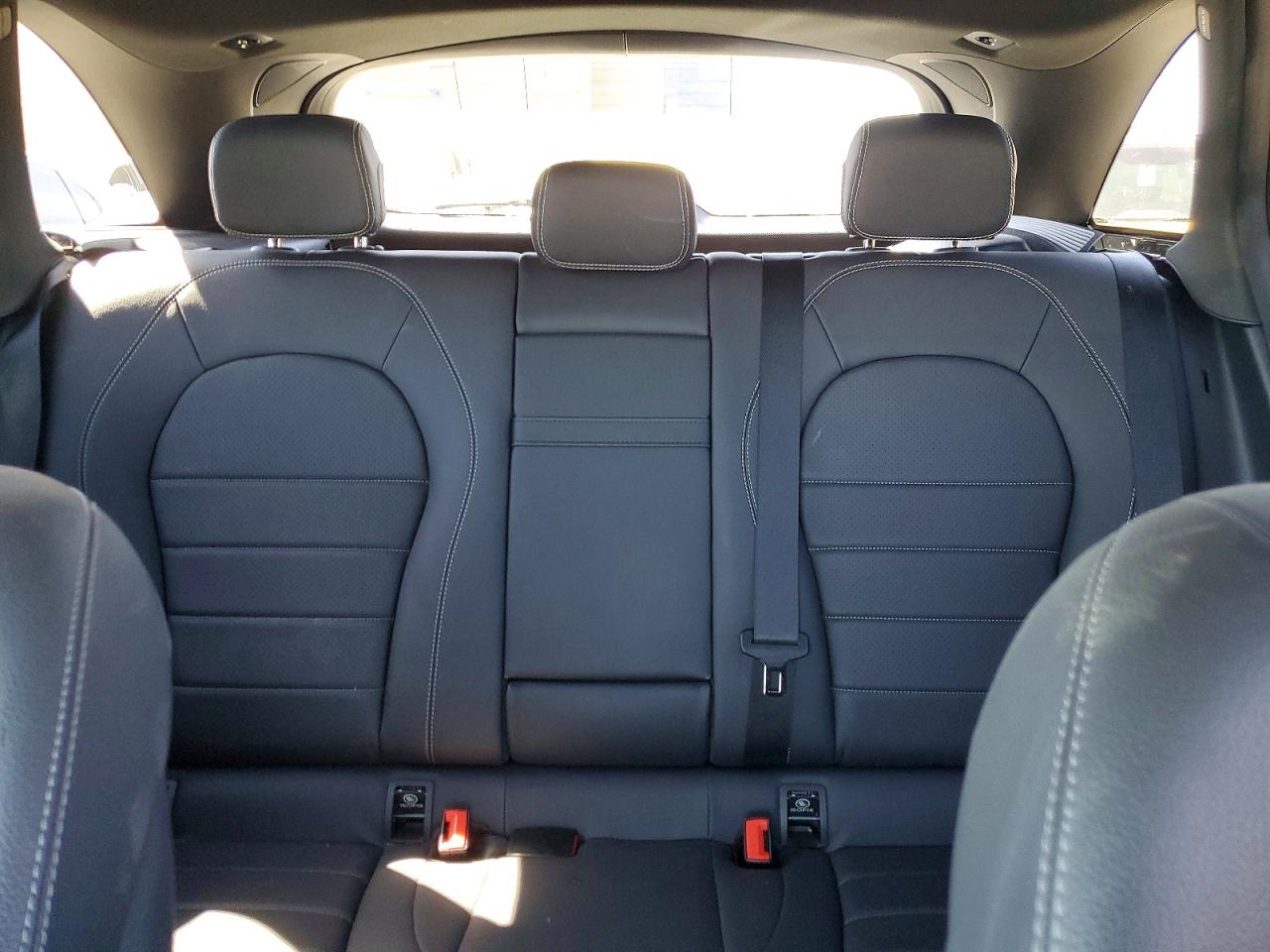 2018 MERCEDES-BENZ GLC 300 photo 19