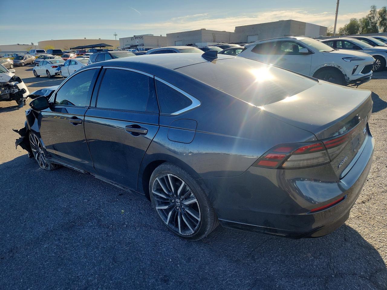 2024 HONDA ACCORD TOURING HYBRID photo 2