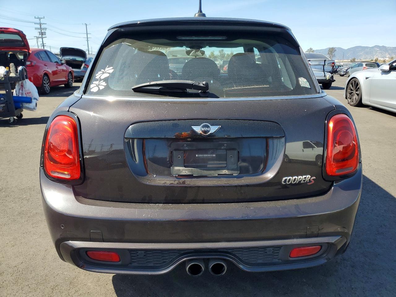 2016 MINI COOPER S photo 11