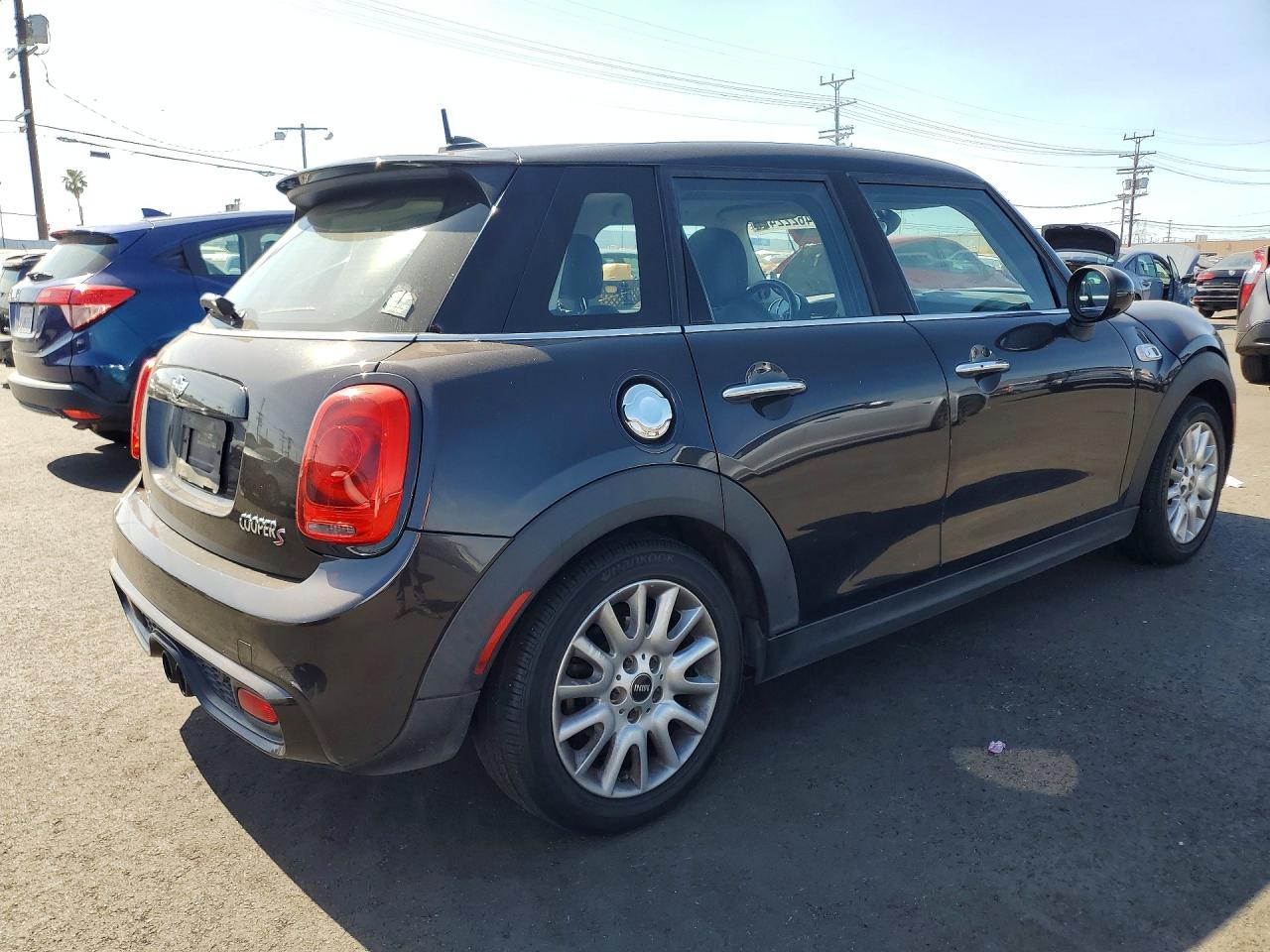 2016 MINI COOPER S photo 5