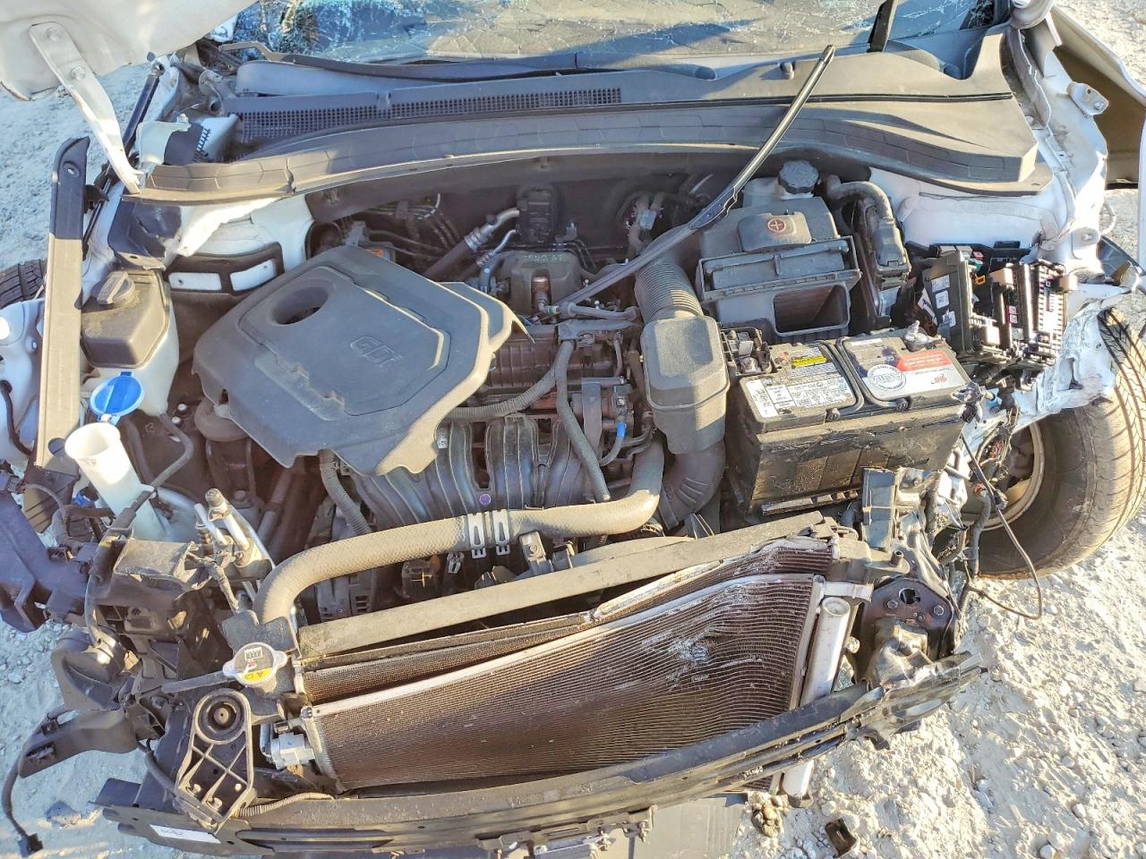 2019 HYUNDAI SANTA FE SE 2.4L photo 34