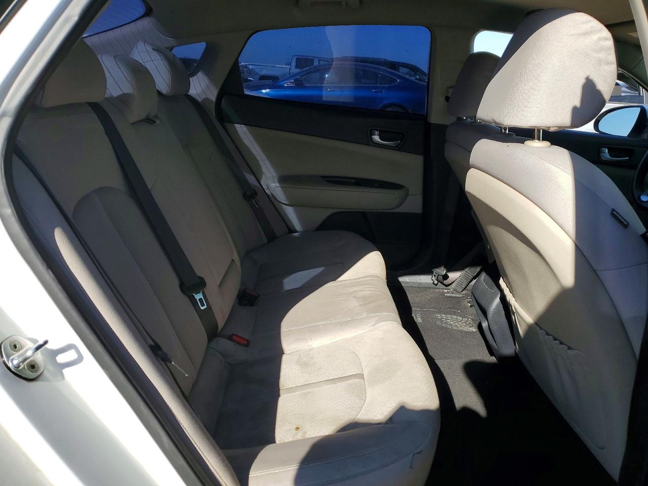 2016 KIA OPTIMA LX photo 10