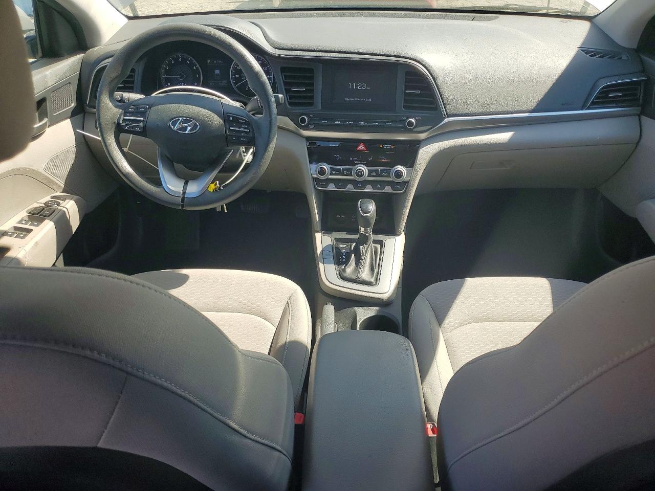 2020 HYUNDAI ELANTRA SE photo 15