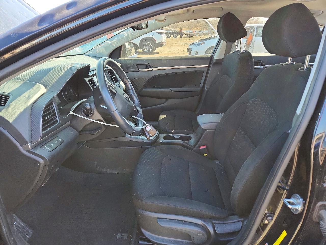 2020 HYUNDAI ELANTRA VALUE EDITION photo 7