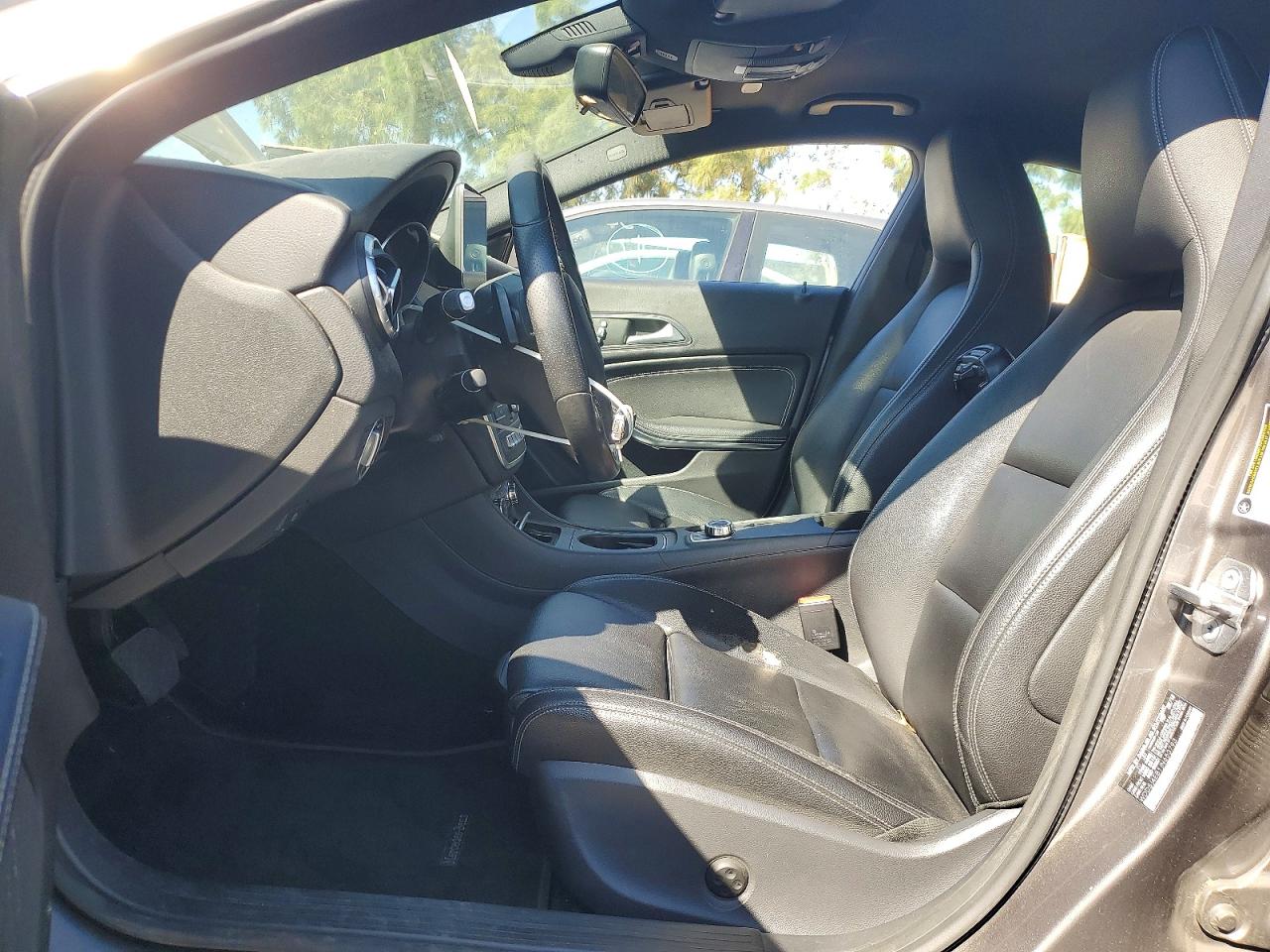 2018 MERCEDES-BENZ CLA 250 photo 13