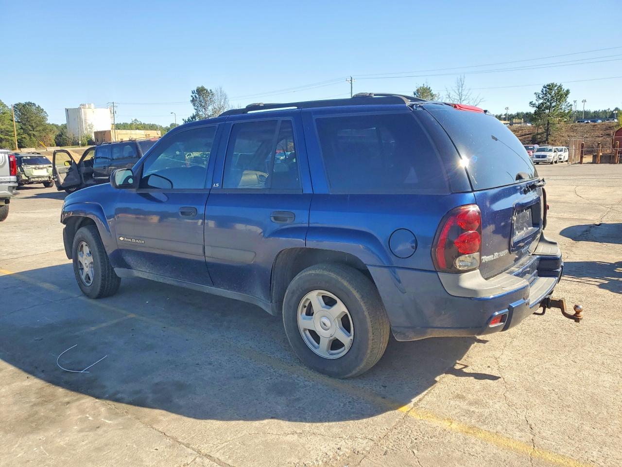 2003 CHEVROLET TRAILBLAZER photo 2