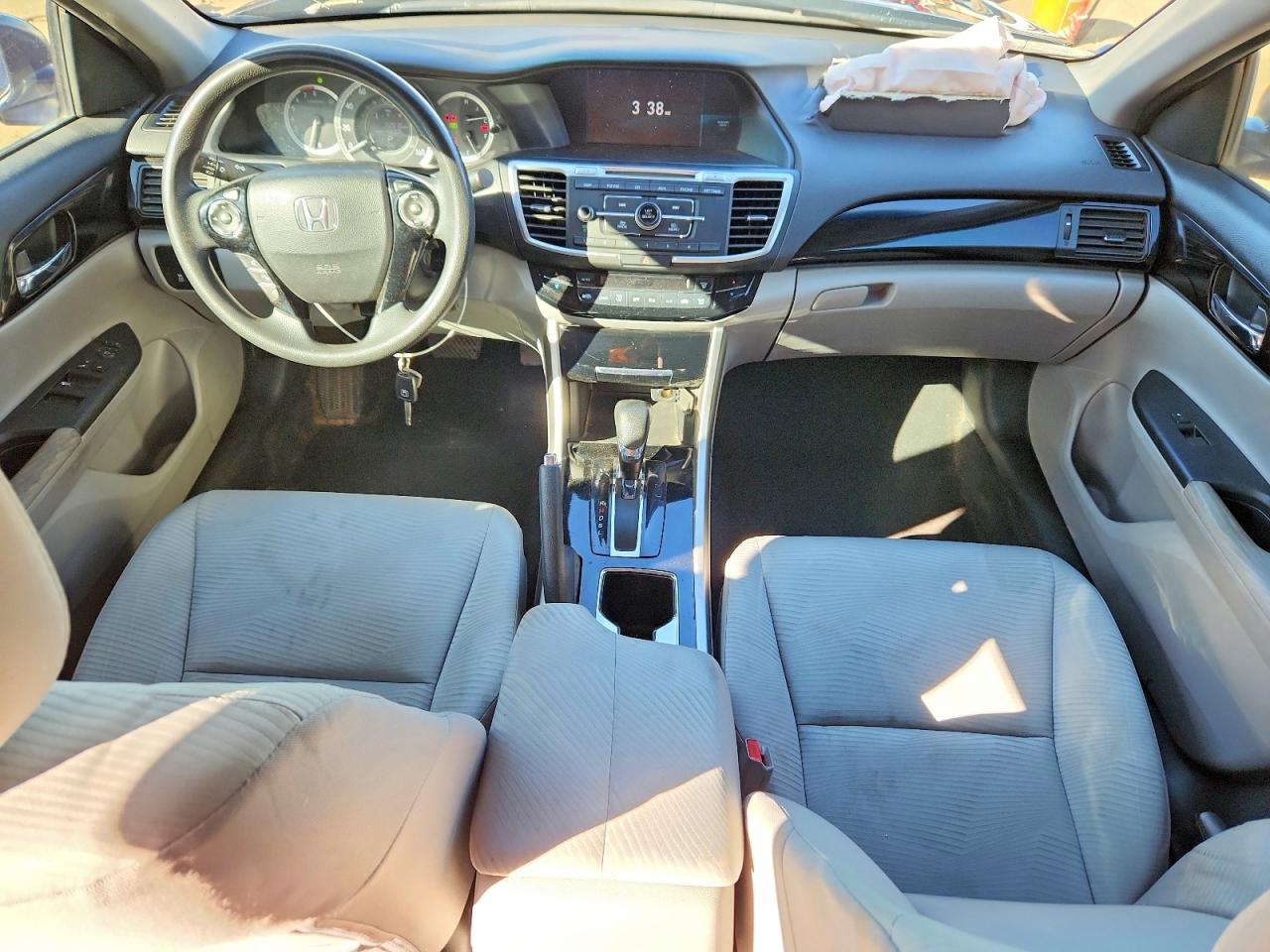 2016 HONDA ACCORD LX photo 15