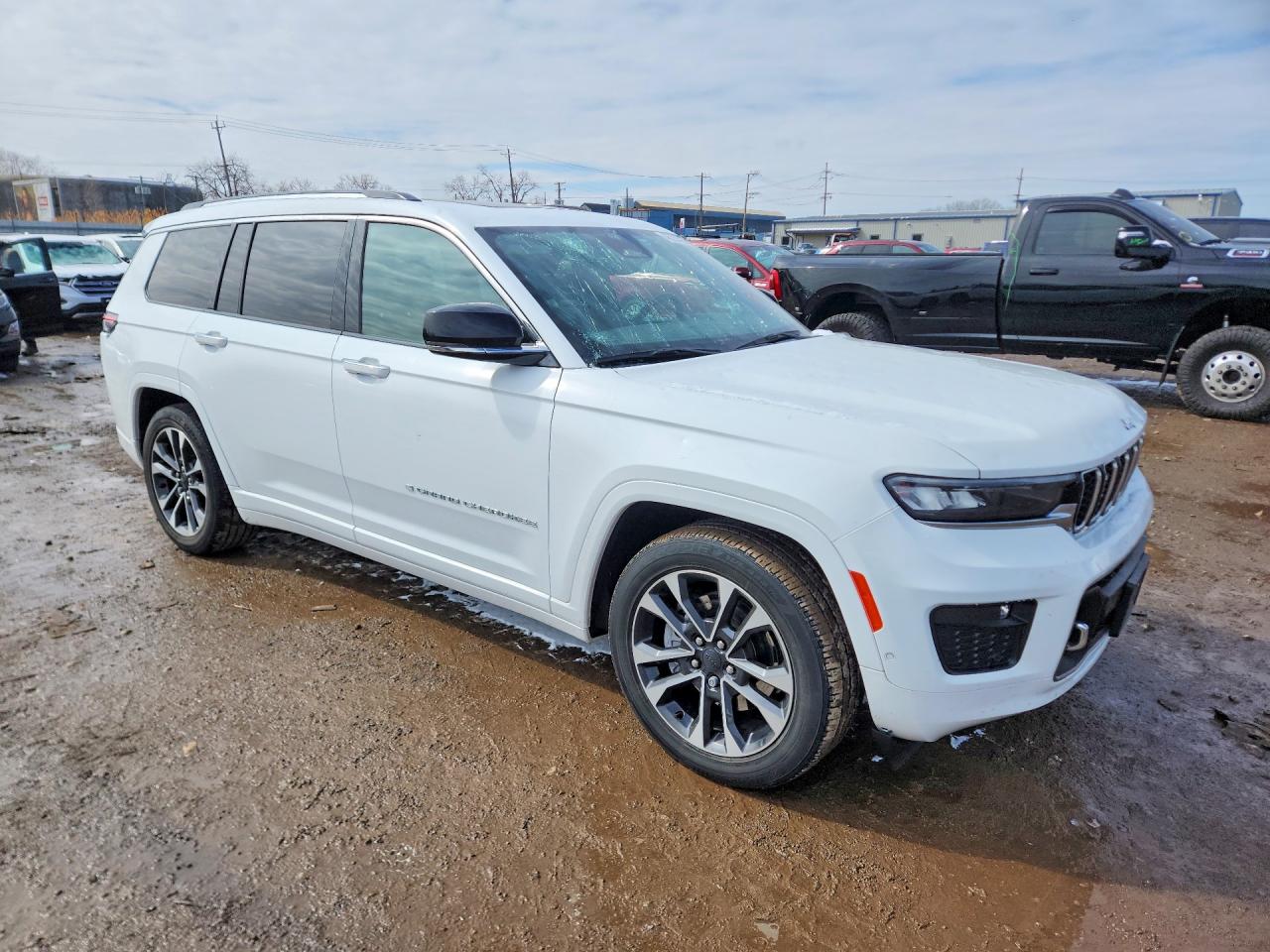 2022 JEEP GRAND CHEROKEE L OVERLAND photo 10