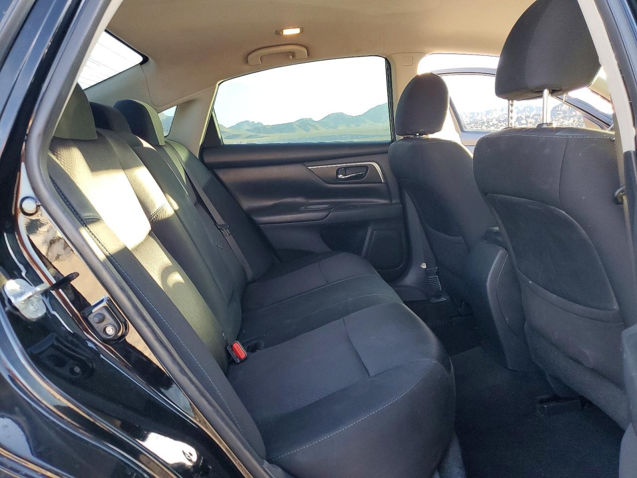 2016 NISSAN ALTIMA 2.5 SR photo 28