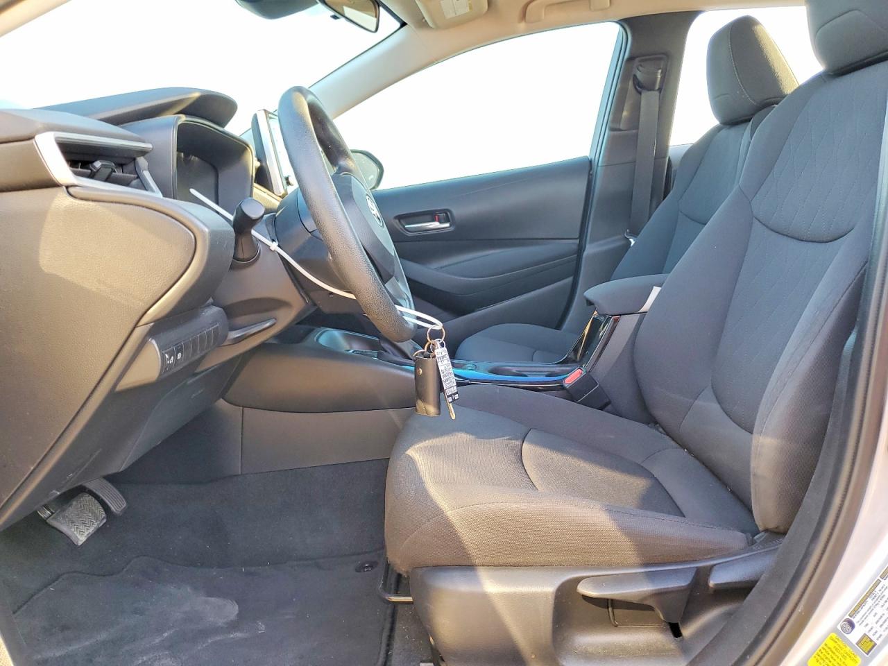 2020 TOYOTA COROLLA LE photo 7