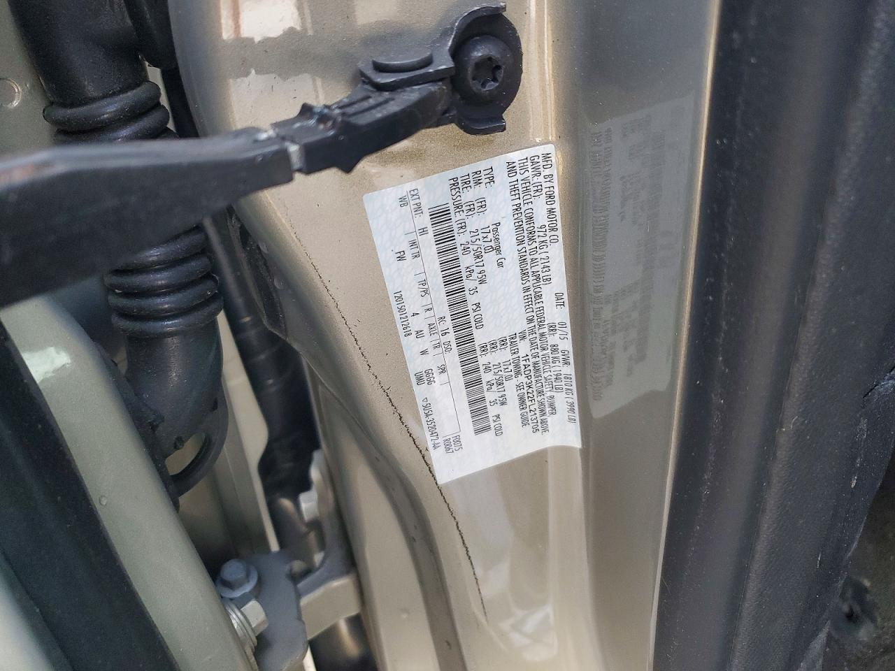 2015 FORD FOCUS SE photo 12