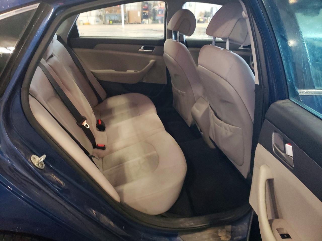 2017 HYUNDAI SONATA BASE photo 28