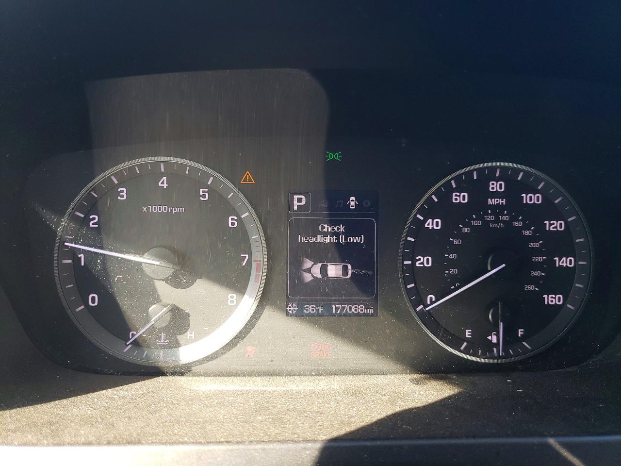 2017 HYUNDAI SONATA BASE photo 25