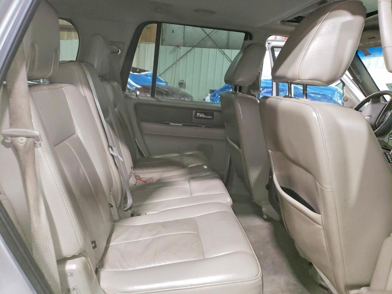 2010 FORD EXPEDITION XLT photo 31