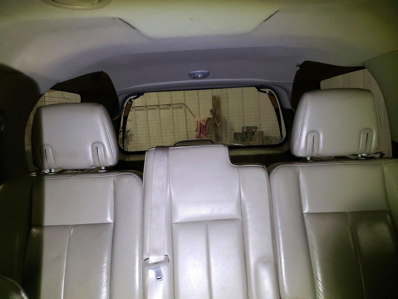 2010 FORD EXPEDITION XLT photo 28