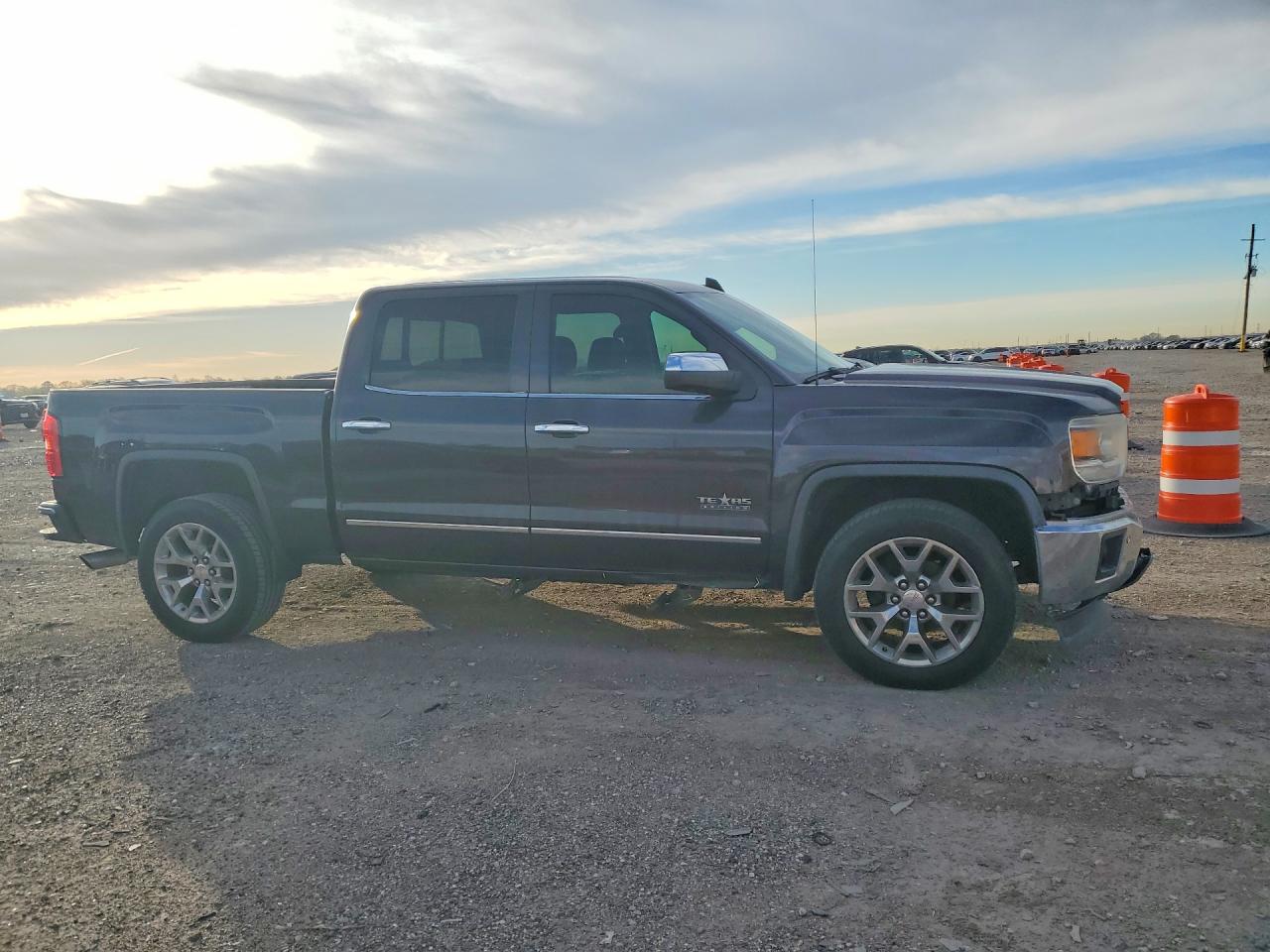 2015 GMC SIERRA C1500 SLT photo 7