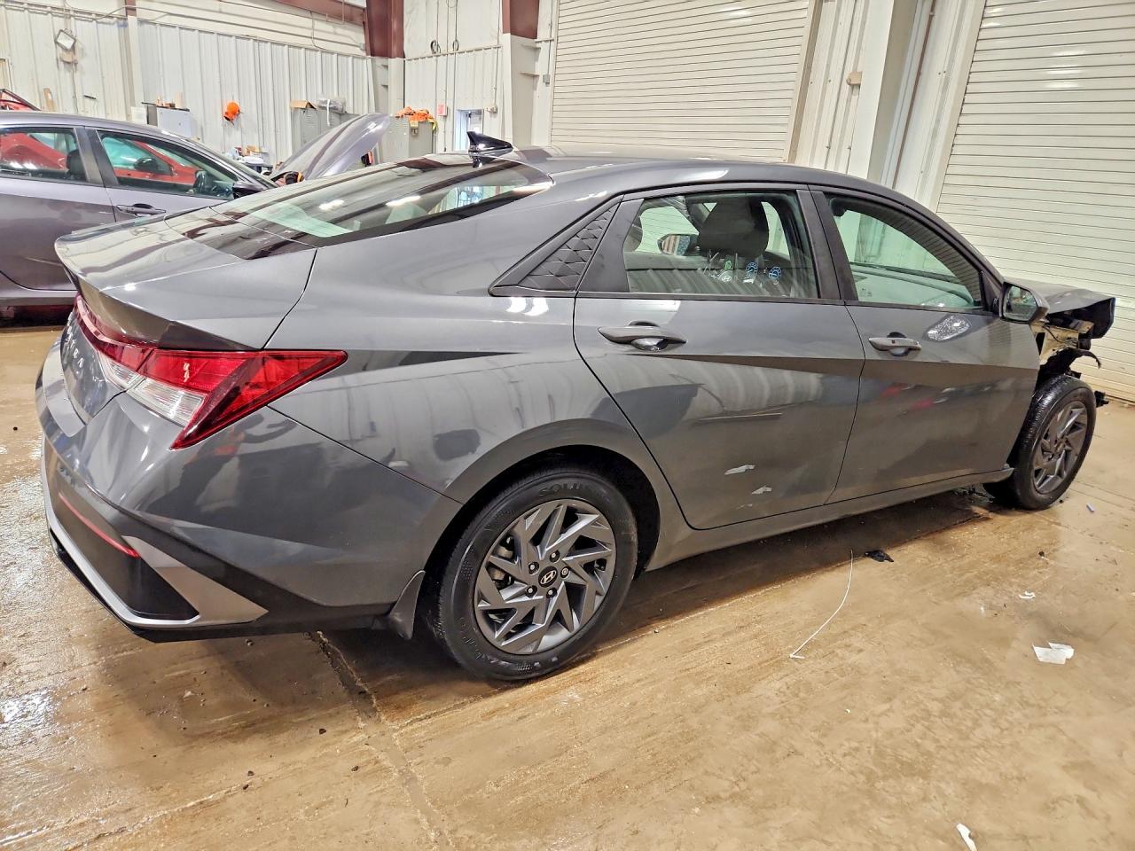2024 HYUNDAI ELANTRA SEL photo 3