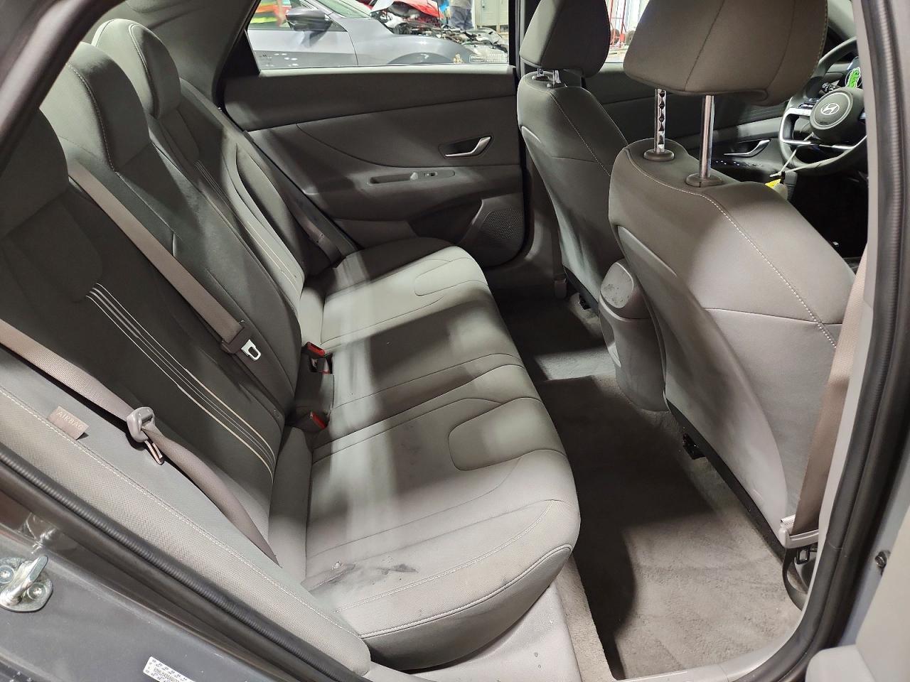 2024 HYUNDAI ELANTRA SEL photo 10