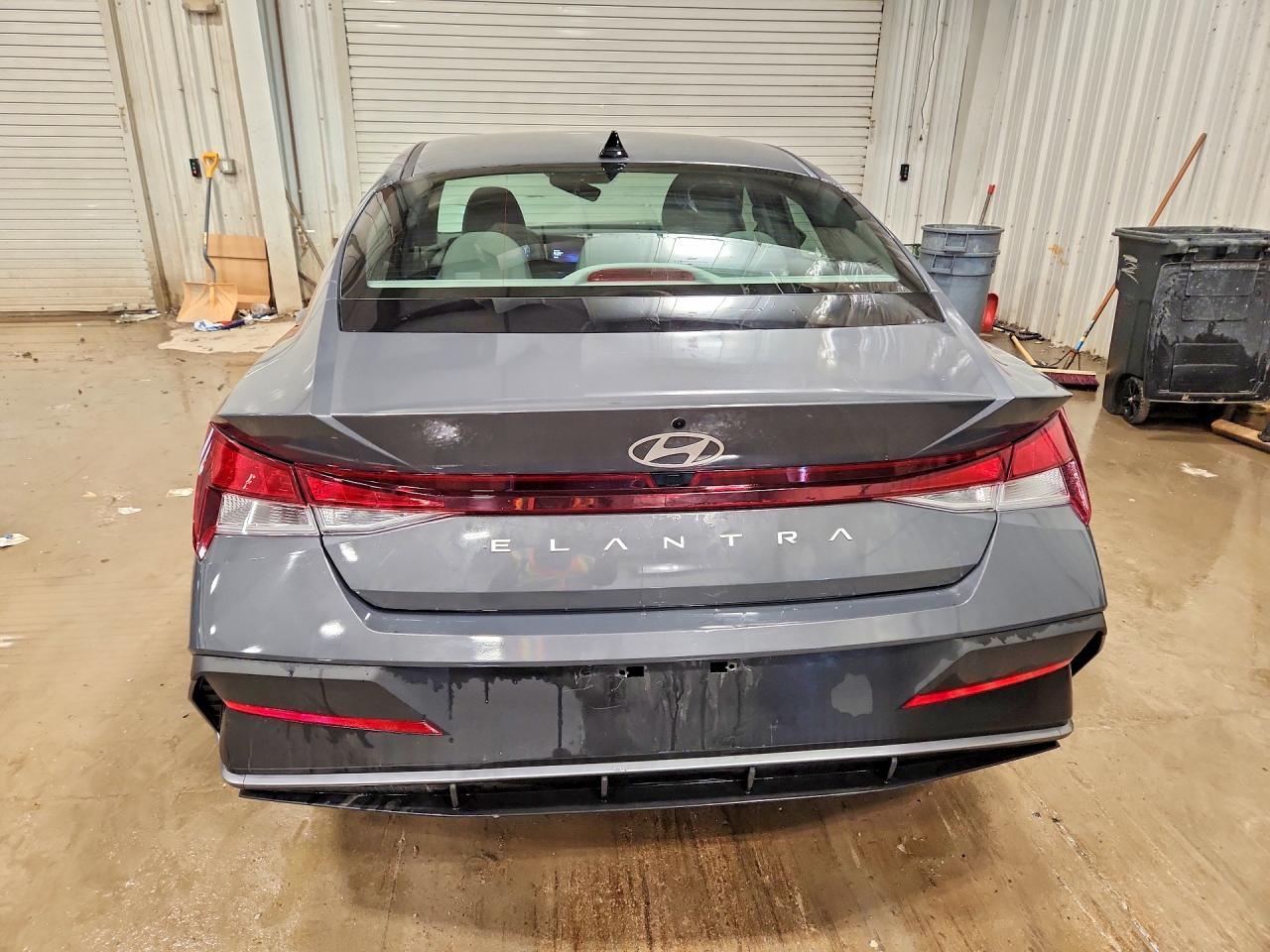 2024 HYUNDAI ELANTRA SEL photo 6