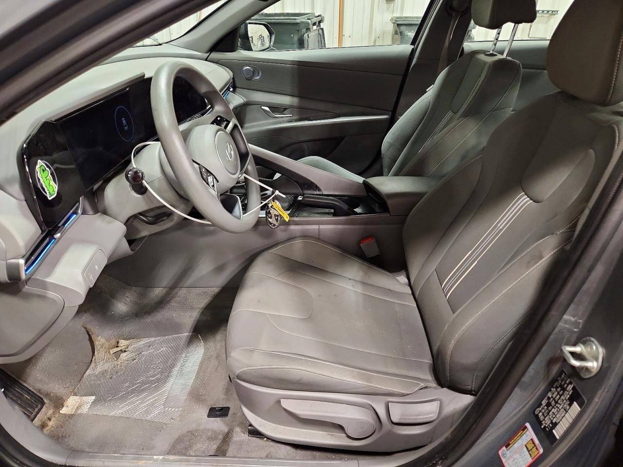 2024 HYUNDAI ELANTRA SEL photo 7
