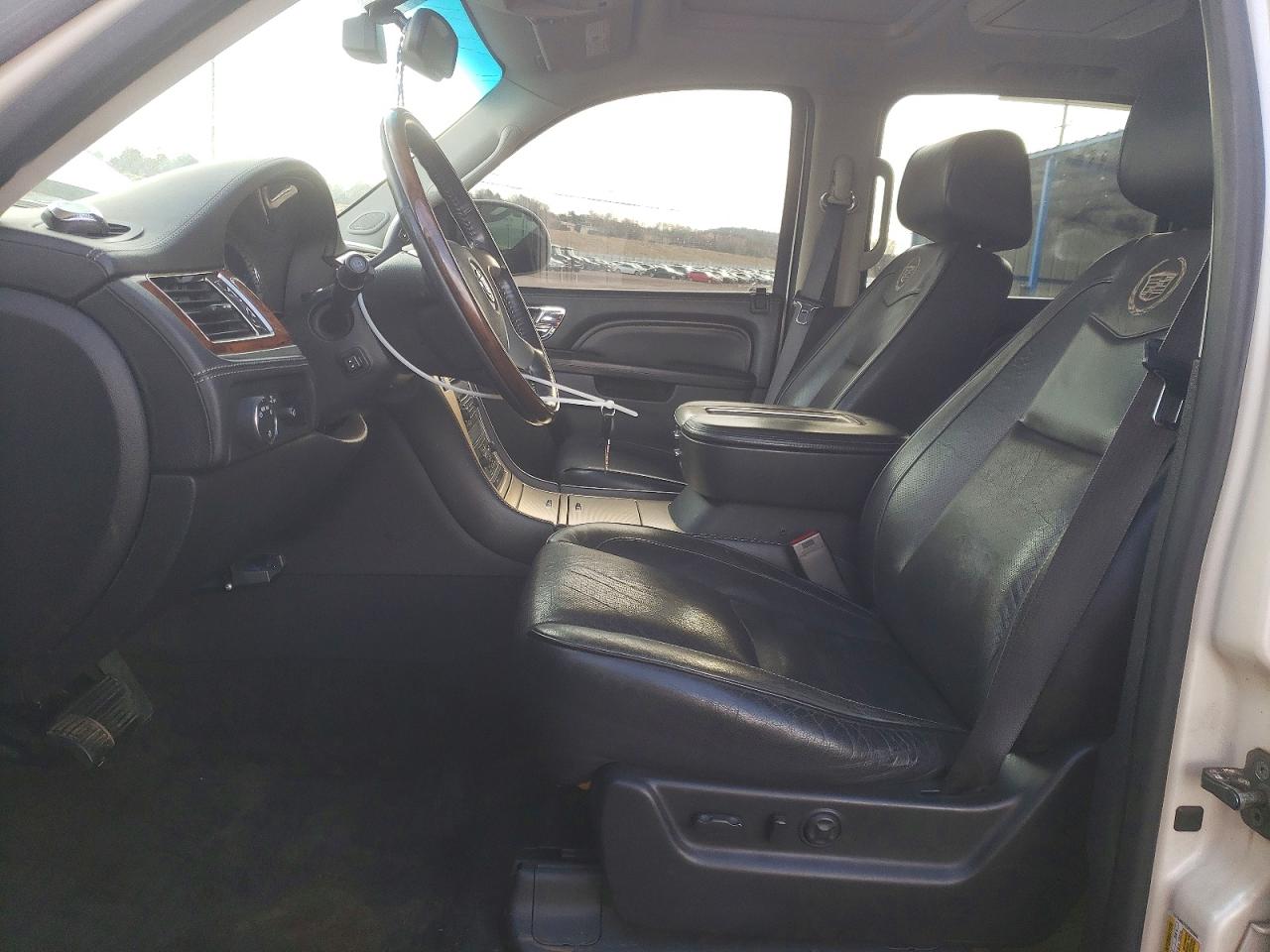 2012 CADILLAC ESCALADE ESV PLATINUM photo 7
