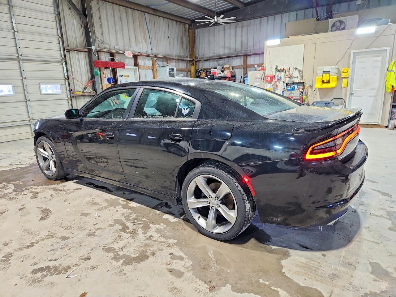 2015 DODGE CHARGER SXT photo 2