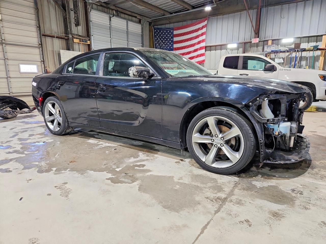 2015 DODGE CHARGER SXT photo 4