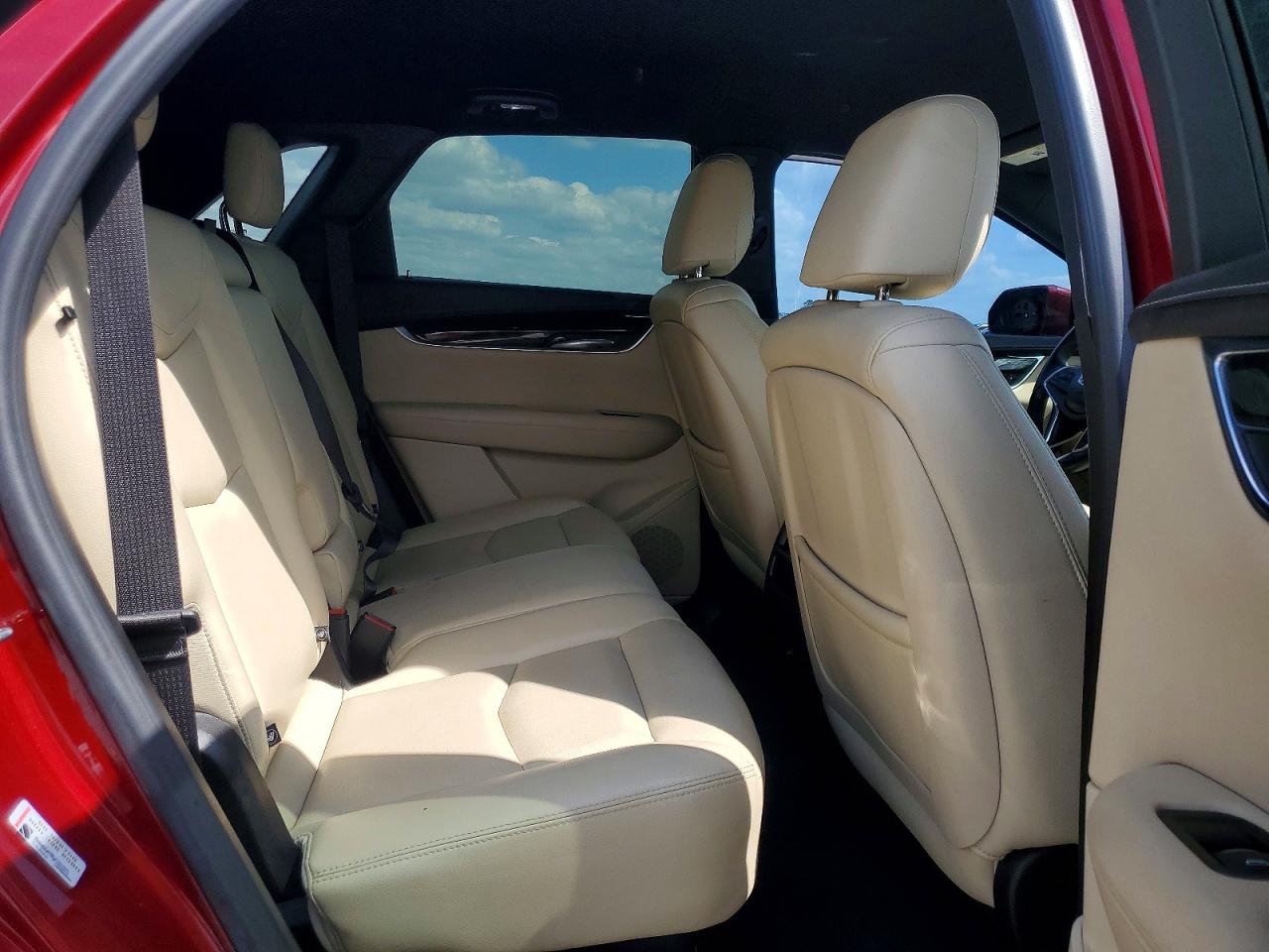 2018 CADILLAC XT5 photo 31