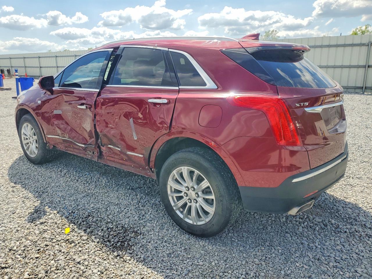 2018 CADILLAC XT5 photo 4
