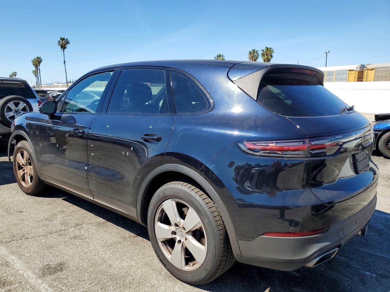 2021 PORSCHE CAYENNE photo 4