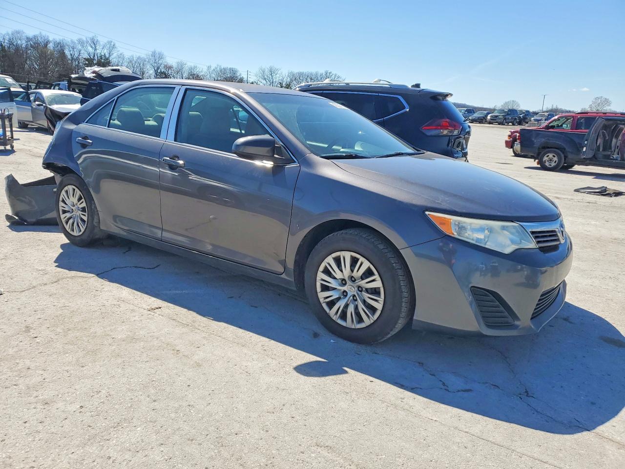 2014 TOYOTA CAMRY L photo 7
