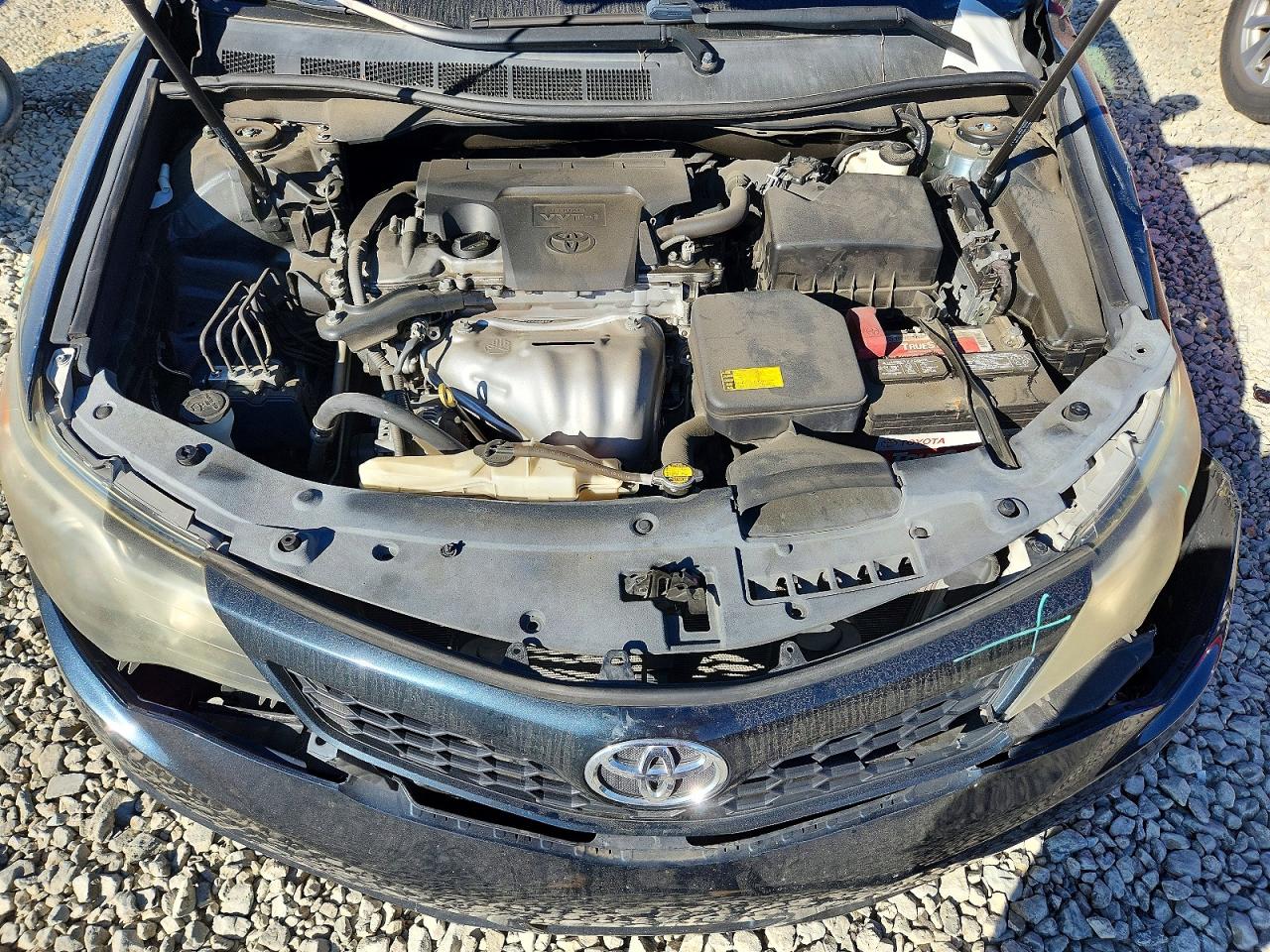 2014 TOYOTA CAMRY SE photo 11