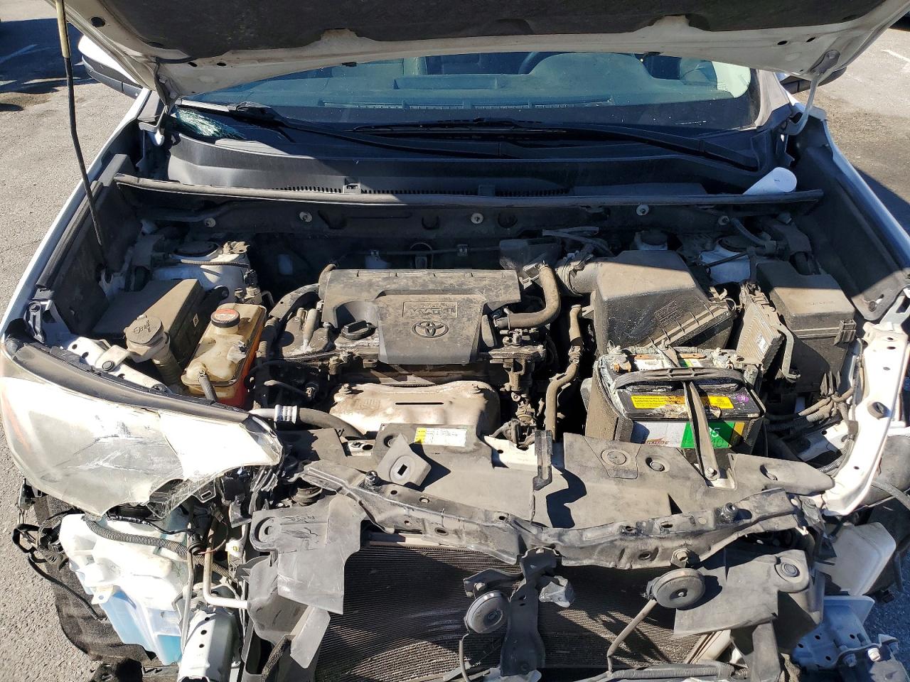 2016 TOYOTA RAV4 XLE photo 21