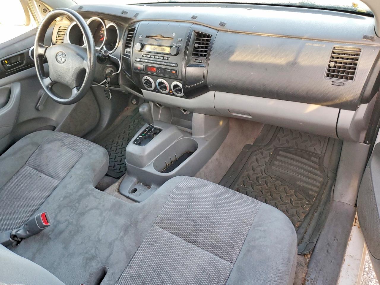 2007 TOYOTA TACOMA BASE photo 8