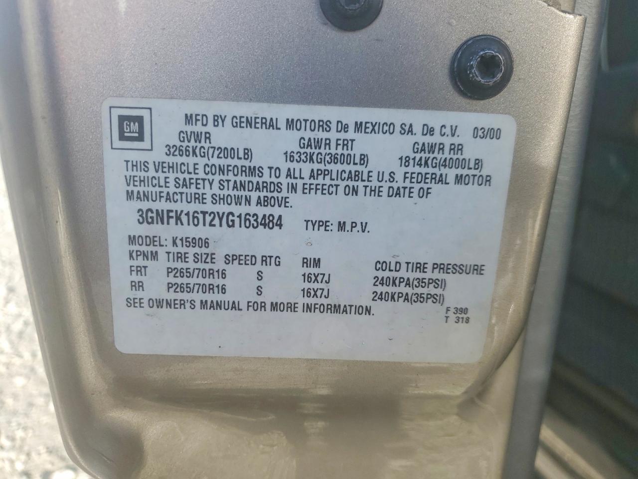 2000 CHEVROLET SUBURBAN K1500 photo 14