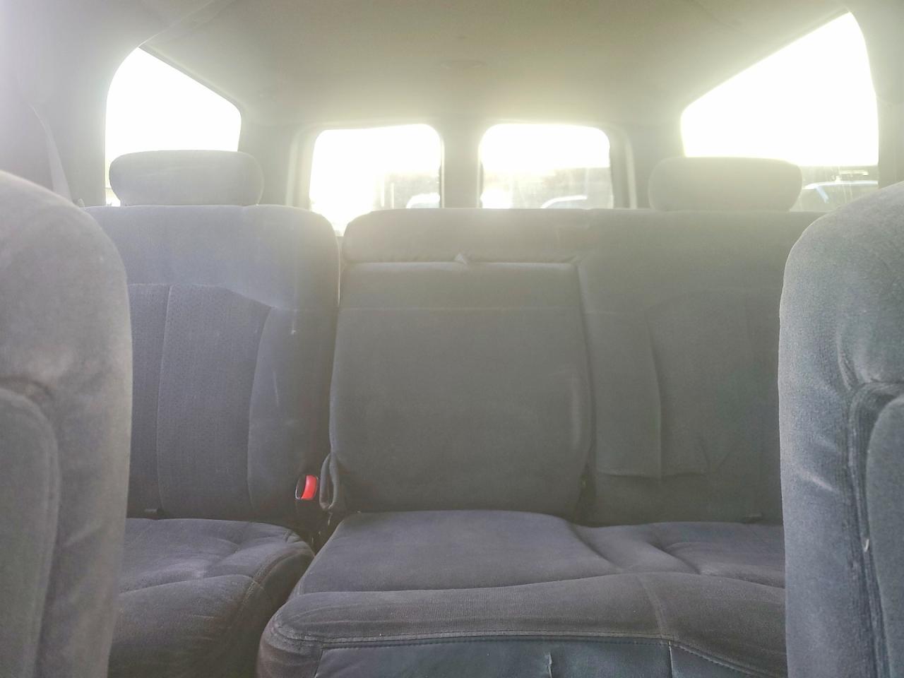 2000 CHEVROLET SUBURBAN K1500 photo 10