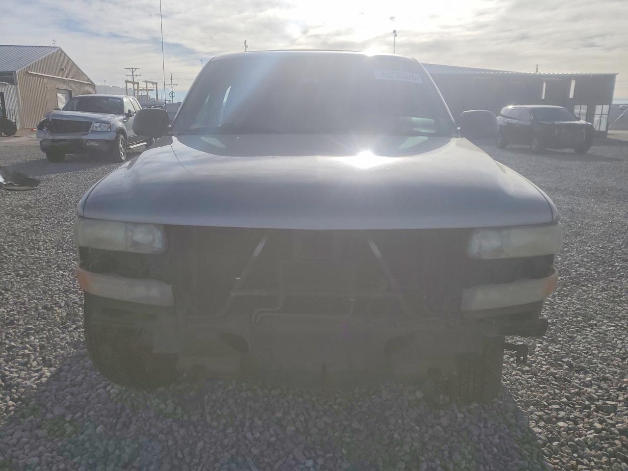 2000 CHEVROLET SUBURBAN K1500 photo 5