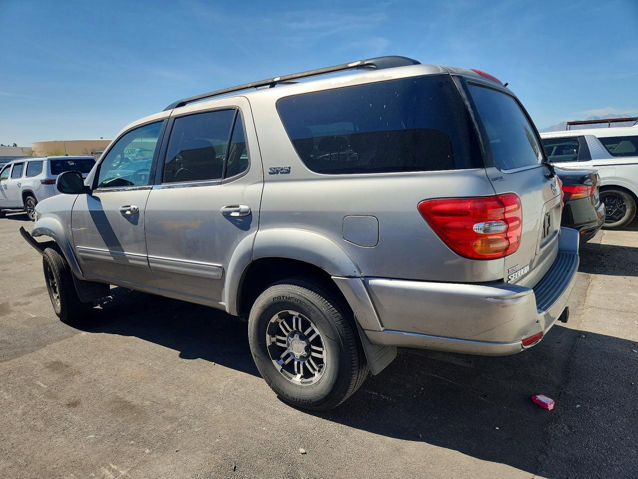 2002 TOYOTA SEQUOIA SR5 photo 3