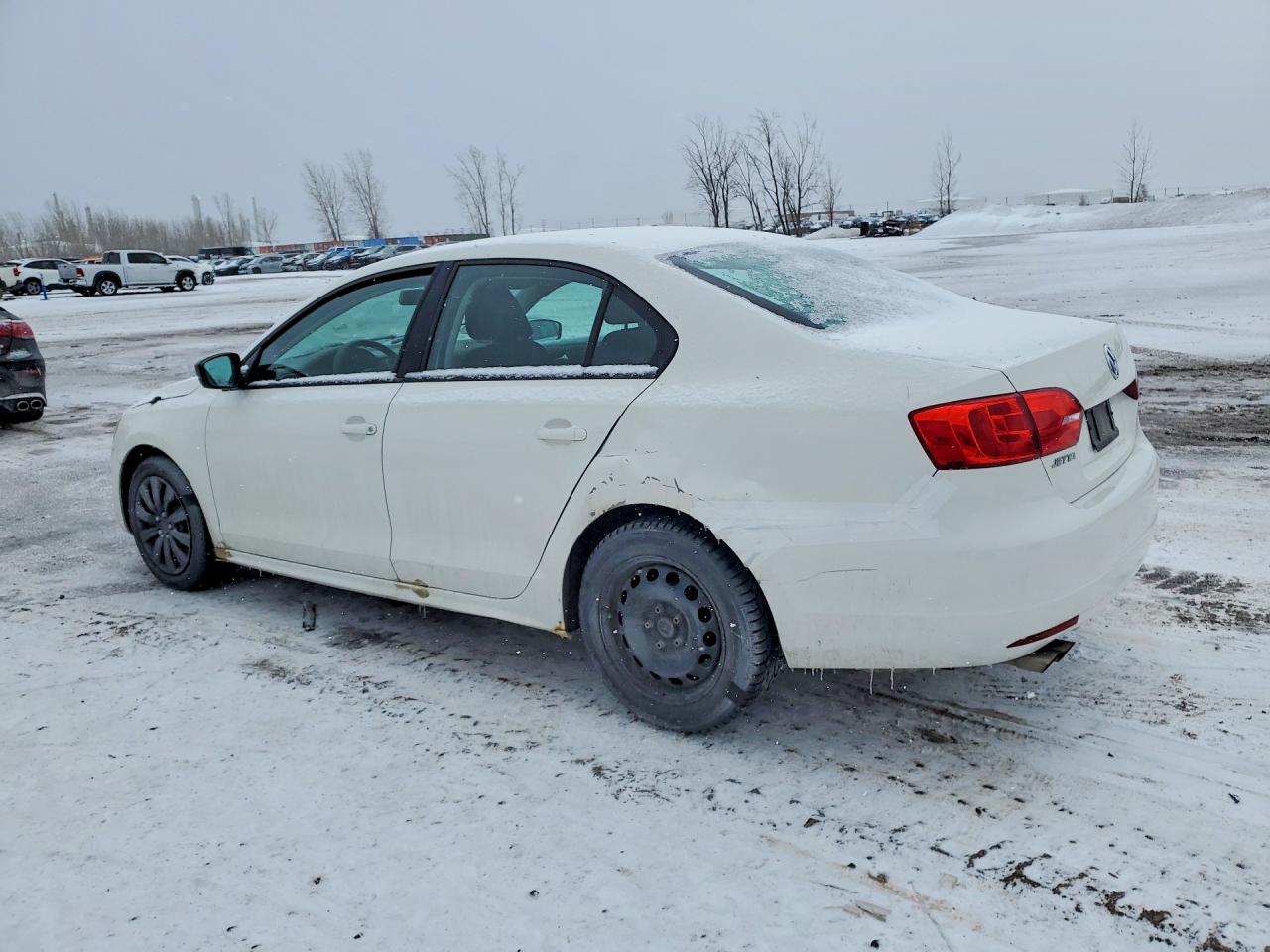 2013 VOLKSWAGEN JETTA BASE photo 4