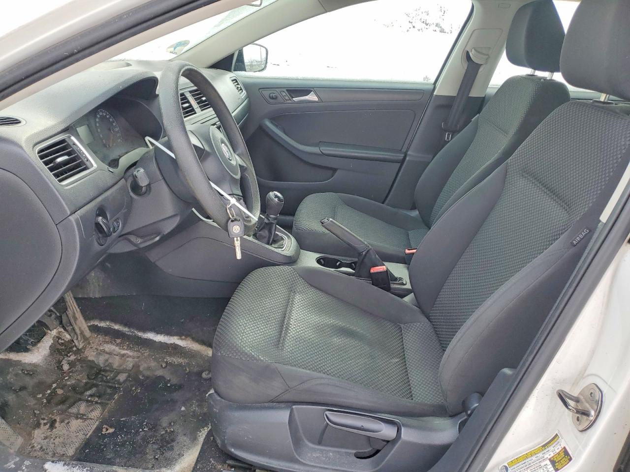 2013 VOLKSWAGEN JETTA BASE photo 19
