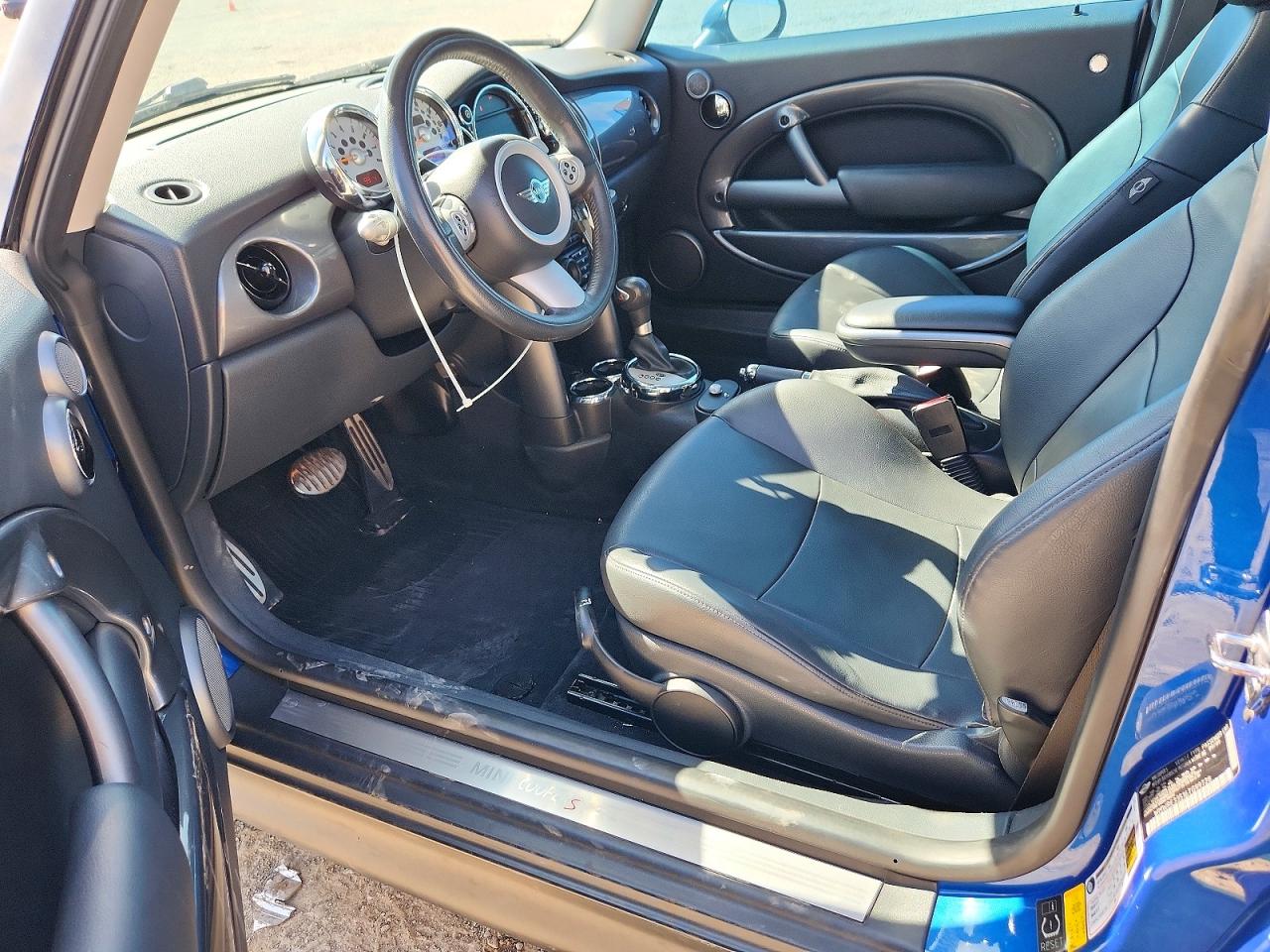 2006 MINI COOPER S photo 22
