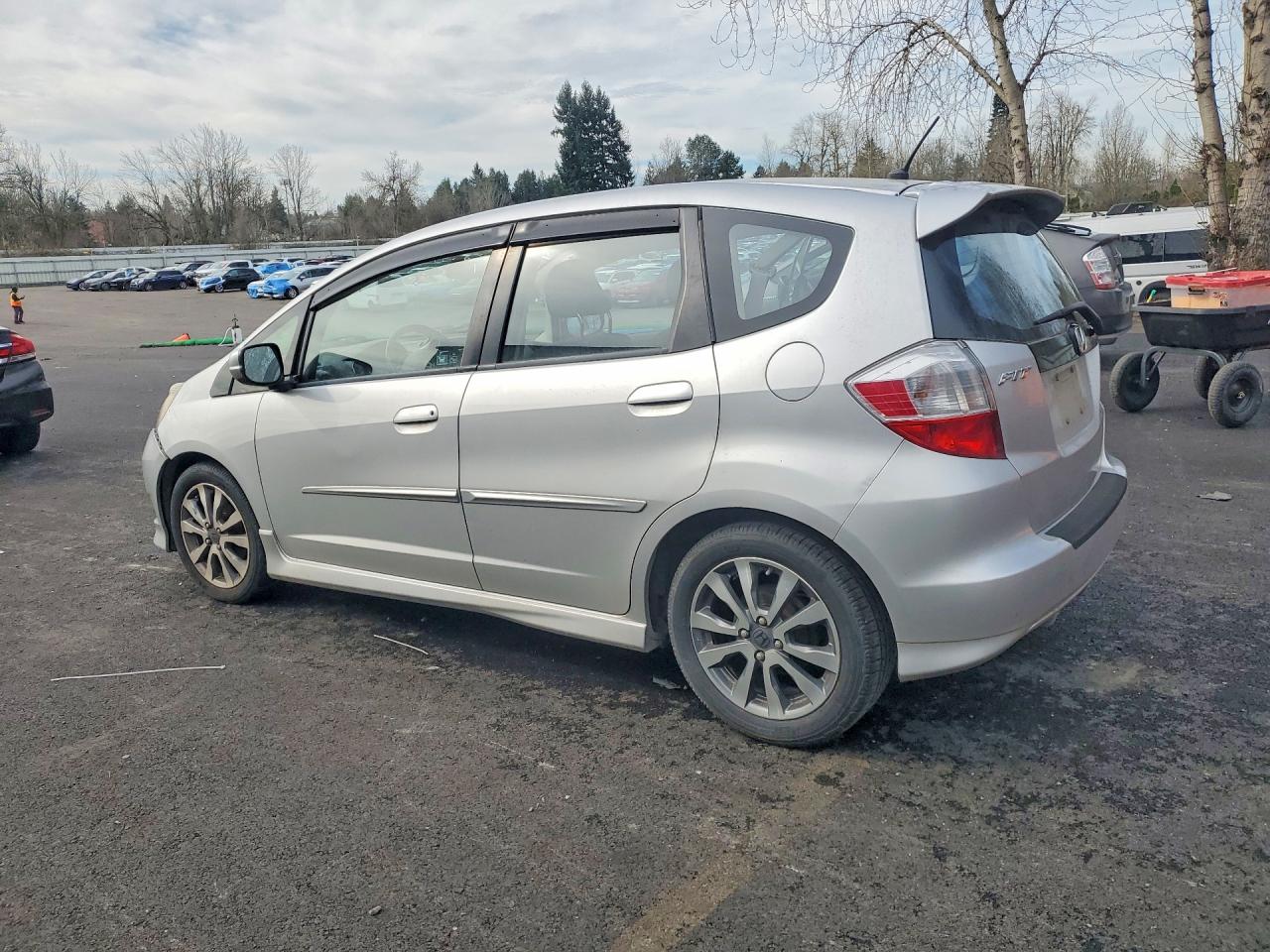 2013 HONDA FIT SPORT photo 3