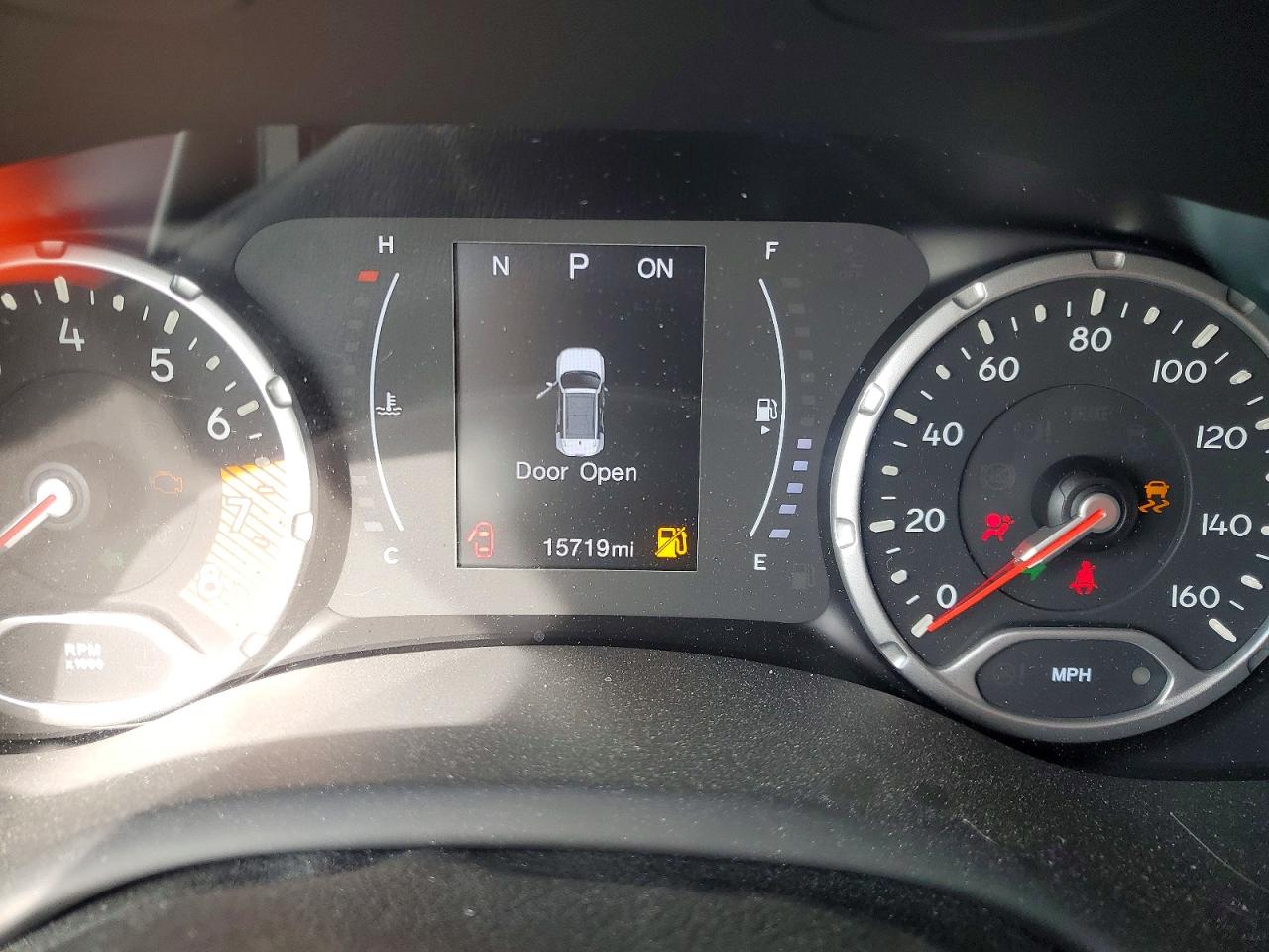 2019 JEEP RENEGADE LATITUDE photo 17